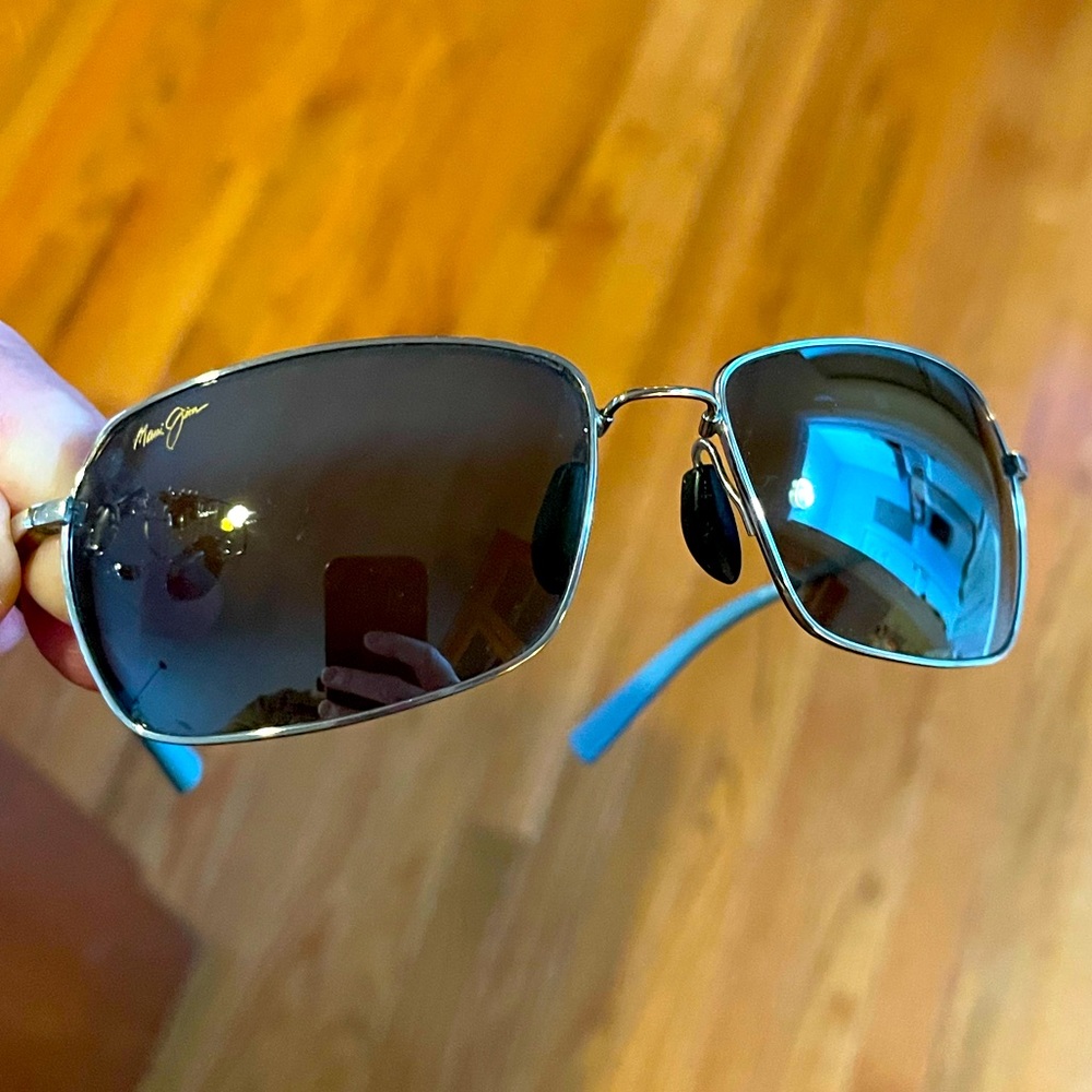 Maui Jim sunglasses unisex….style = High Tide